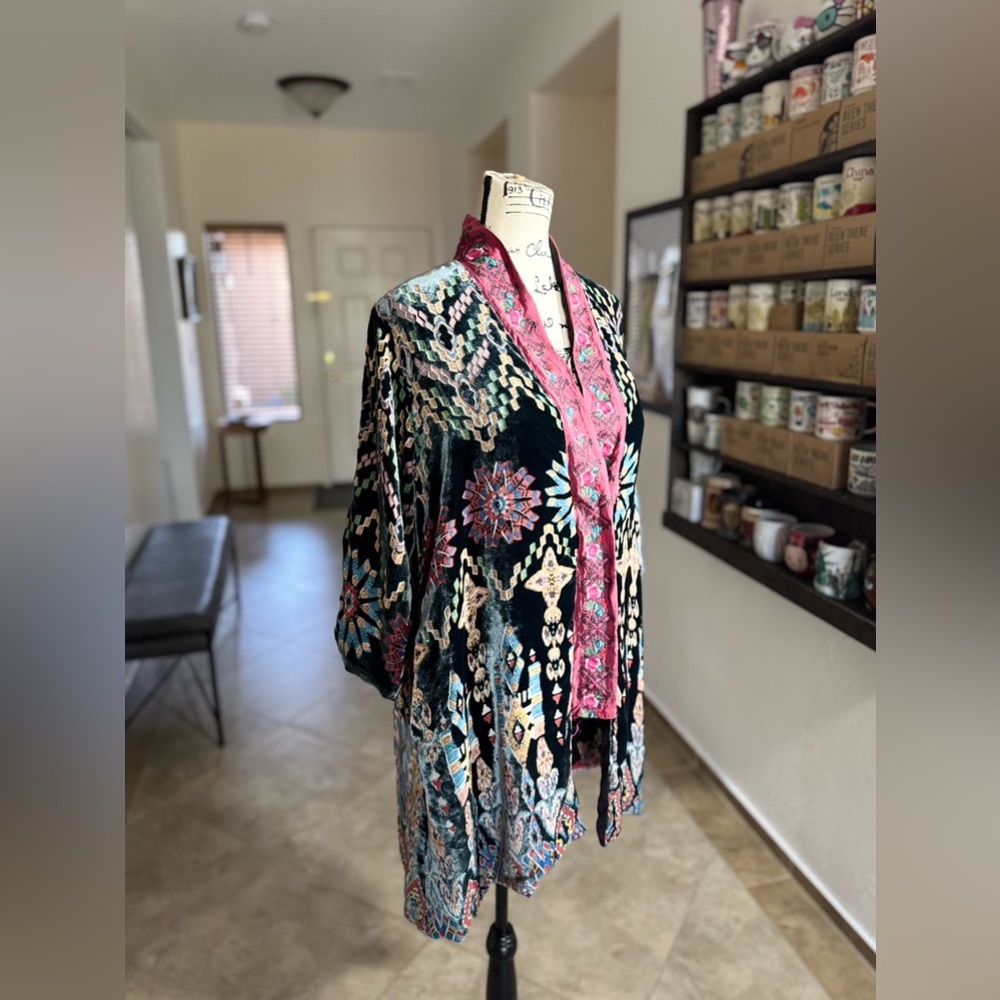 Reversible Vibrant Floral Kimono Robe